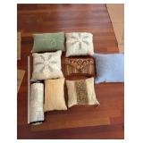 Decorative Throw Pillows (Lot of 9)