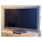 Panasonic TC-42LD24 42-Inch LCD TV - HDMI/AV Inputs, Remote Included