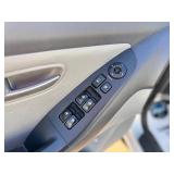 2009 HYUNDAI ELANTRA SE (NO RESERVE)
