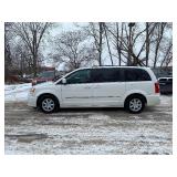 2011 CHRYSLER TOWN AND COUNTRY TOURING *Prior Certified Pre-Owned | 2 Owner | 114k Miles* (NO RESERVE)