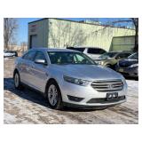 2016 FORD TAURUS SEL *141k Miles* (NO RESERVE)