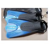 Cressi Adult Rondine Palau Fin Snorkel Set - Fin Size S/M