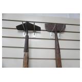 1ct garden hoe, 1ct scraper