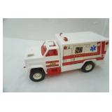 Vintage Toy Metro Fire District Truck (poly) 15"x6"x7"