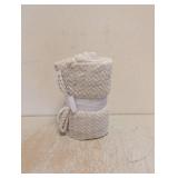 NEW MAINSTAYS TEXTURED PLUSH THROW CREAM