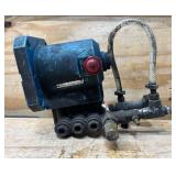 CAT Pressure Washer Pump Assembly, 3300 PSI, 2.5 GPM, Direct Drive, Gas, Model# 4DNX25GSI #A157123 Msrp $449.99