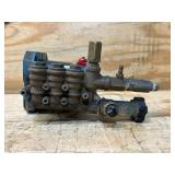 CAT Pressure Washer Pump Assembly, 3300 PSI, 2.5 GPM, Direct Drive, Gas, Model# 4DNX25GSI #A157123 Msrp $449.99