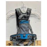 Sklon ski and snowboard harness trainer for kids