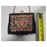 Vintage Embroidered Ladies Purse