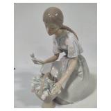 Lladro "Girl with Tulips" #4720