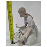 Lladro "Girl with Tulips" #4720