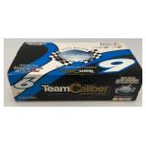 Vintage Team Caliber Owners Series 1:24 Scale Die Cast Replica Limited Edition 2004 Mark Martin #6 VIAGRA Ford Taurus (New Old Stock) With COA