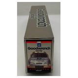 Vintage Collectible Action Brand 1:64 Scale NASCAR Die-Cast #29 KEVIN HARVICK Car Hauler (New Old Stock)