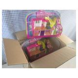 (A-3) 4 Mini Barbie Land Doll & Acc...