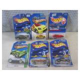 (EC1) Assorted Hot Wheels in Packag...