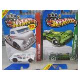 (EC1) Assorted Hot Wheels in Packag...