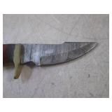 (FS) 5.75" Damascus Blade Knife wit...