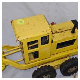 Lot of 2 Classic Tonka Road Graders