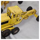Lot of 2 Classic Tonka Road Graders