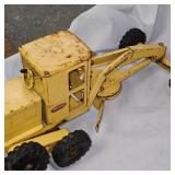 Lot of 2 Classic Tonka Road Graders