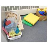 ECFE - corner full of goodies - plastic bowling game