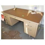 GymO- Steel desk and chair