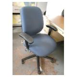 GymO- Steel desk and chair