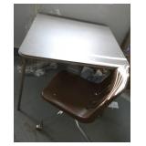 GymO- card table and 2 chairs