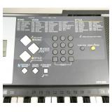 Rm 114B - YAMAHA YPT-230 electronic keyboard