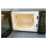 Rm 113 - Panasonic microwave