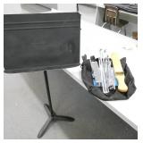 Rm 114B - 2 music stands