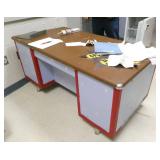 Nurse - Steel desk