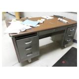 Nurse - Steel desk