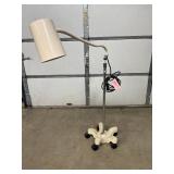 Mobile Medical Exam Light –  Flexible Gooseneck. Bright, shadow-free LED illumination for clinical, dental, or procedural use. Features a 5-wheel base for easy mobility, chrome pole, and adjustable 