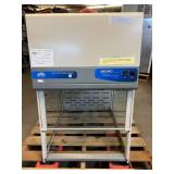 MSRP $11,000! Labconco Purifier Class I Safety Enclosure REF 640000-01- HEPA-filtered blower, tempered safety glass, and sturdy aluminum/steel build make it reliable for handling hazardous materials.