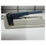 Hand-Operated Pill Crusher w/ Disposable Pouches  Crush pills easily and quietly with ergonomic handle + MSRP $450 NEW Integra Miltex MH30-500 Double-Ended Hank Uterine Dilator