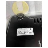 Fisher Scientific Isotemp Hot Plate Stirrer Lab Heating & Mixing Device With Ceramic Top. Adjustable Stir Speeds 50–1500 RPM, Heats Up To 400°C. “HOT TOP” Warning For Safety. Ideal For Lab Use.