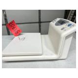 Detecto 8440 Toddler Weighing Scale - Up To 44lbs Collapsible Removable Tray, Portable for Easy Transfers, Lock-On Weight for Movement-Prone Toddlers - Great Working Condition!