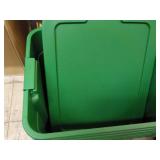 7 Bright room, latching 20 Gallon P...