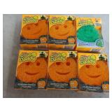 6 Scrub Daddy and Mommy Scrubbers...