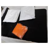 4 Silicone Stove and Sink Mats...