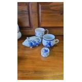 Dutch Blue Piggy Bank, 2 Mugs, Dutch Decor