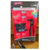 Rivet Tool Kit, 2 Screwdrivers,  National lock with Key