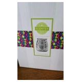 NIB Scentsy Love Lives Here warmer