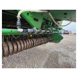 John Deere 567 Baler