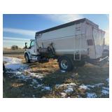 2022 INTERNATIONAL HV FEED TRUCK