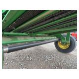 John Deere 567 Baler