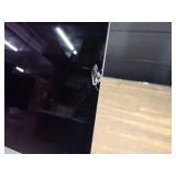 Apple iMac14,2 A1419 ME088LL/A // INTEL CORE I5-4570 3.2 Ghz // 16GB DDR3 SDRAM // 1TB SSD // Includes IOS and CAB-AC power cable // Chip in the edge of the screen