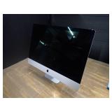 Apple iMac 19,1 A2115 // INTEL(R) CORE(TM) I5-8600 CPU @ 3.10GHZ // 16GB DDR4 SDRAM // 500GB SSD // Includes IOS CAB-AC and power cable // scuff/crack in the screen