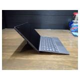 Lenovo 81CG Tablet // INTEL CORE I7-8550U 1.8 Ghz // 8GB RAM // 256GB SSD // NO OS // No power adapter